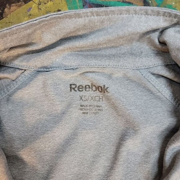 Reebok grey athletic pullover with thumb holes - size xs, lightly stained - Picture 4 of 11